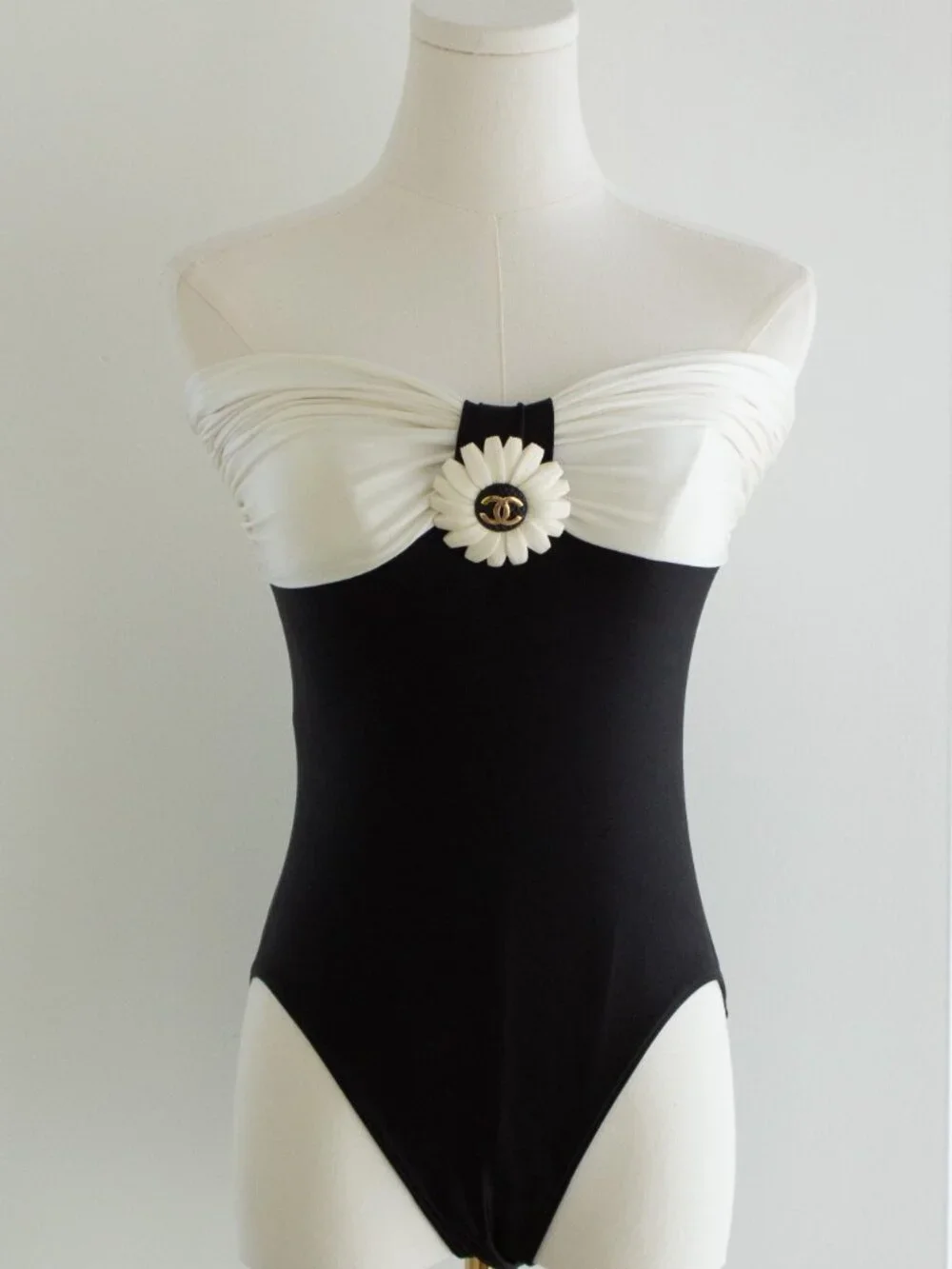 Chanel Vintage S/S 1990 Black White Flower Bodysuit Onepiece Swimsuit